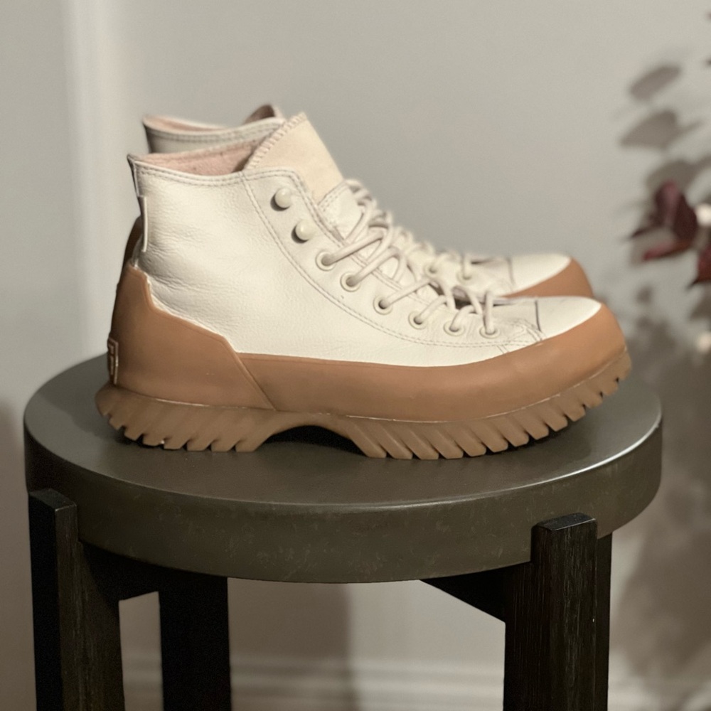 Converse Women's Cream and Tan High-Top Sneakers